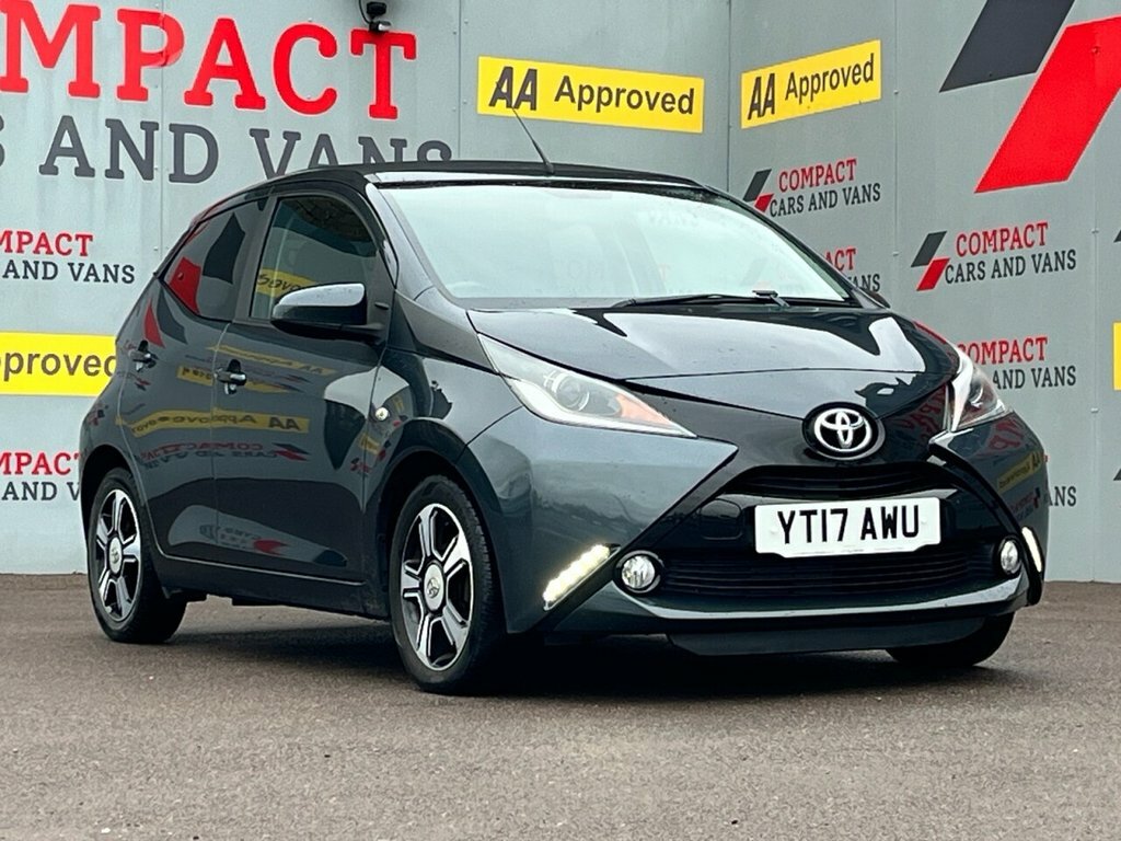 Toyota Aygo 1L X-clusiv3 YT17AWU Grey #2