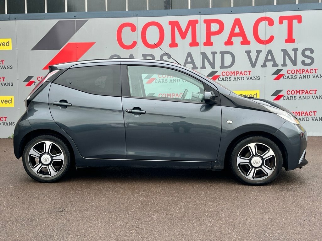 Toyota Aygo 1L X-clusiv3 YT17AWU Grey #4