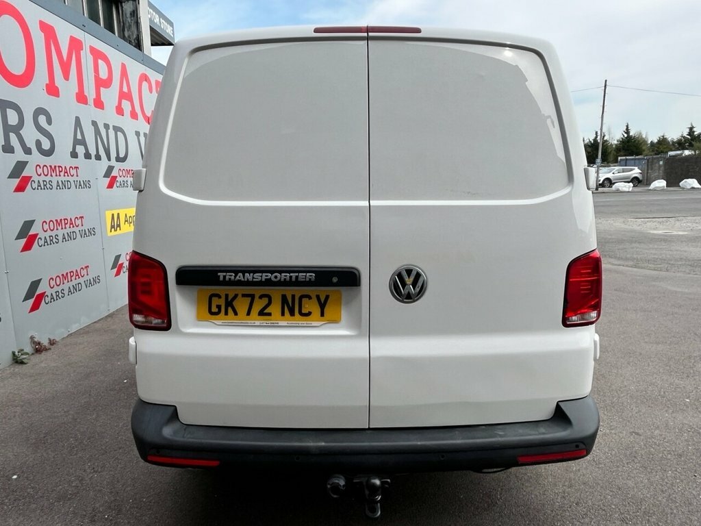 Volkswagen Transporter 2L Startline GK72NCY White #6