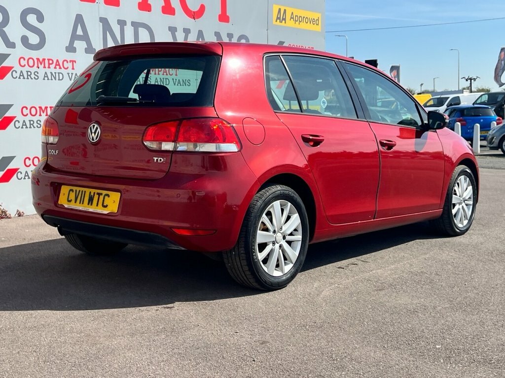 Volkswagen Golf 1.6L Match CV11WTC Red #5