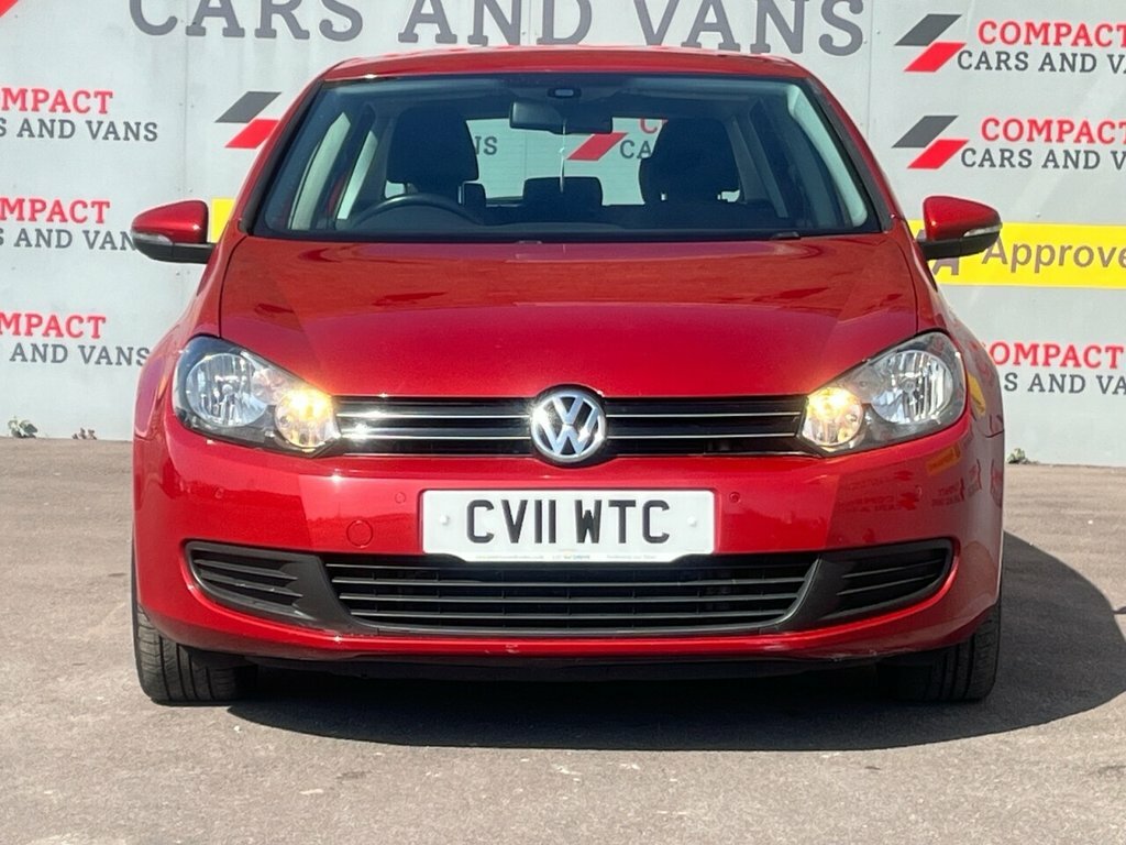 Volkswagen Golf 1.6L Match CV11WTC Red #3