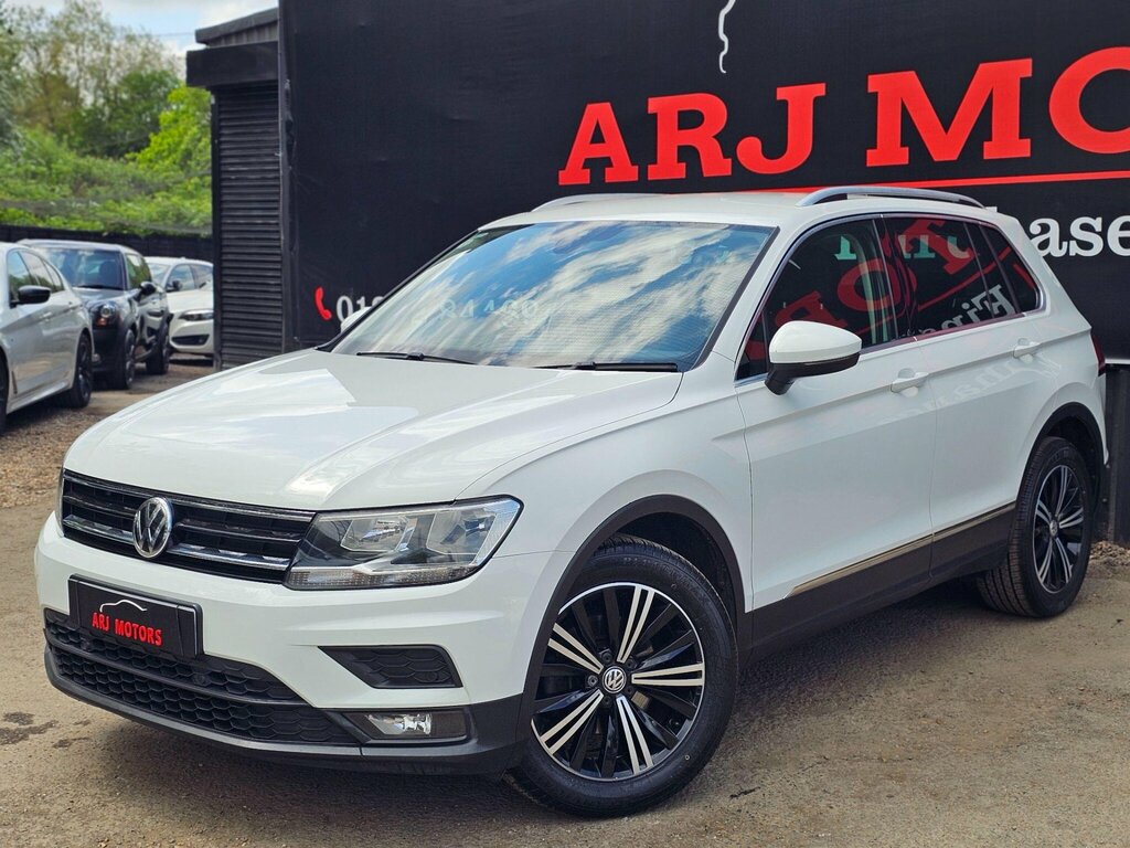 Volkswagen Tiguan 1.4 Tsi Se Navigation Euro 6 Ss PE68THN White #4