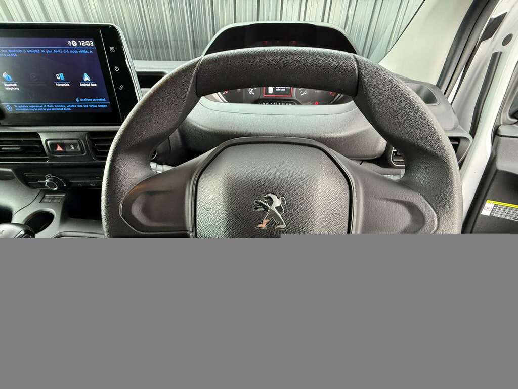 Peugeot Partner 1.5 L2h1 Professional Premium XL Bluehdi YD23WHF White #3
