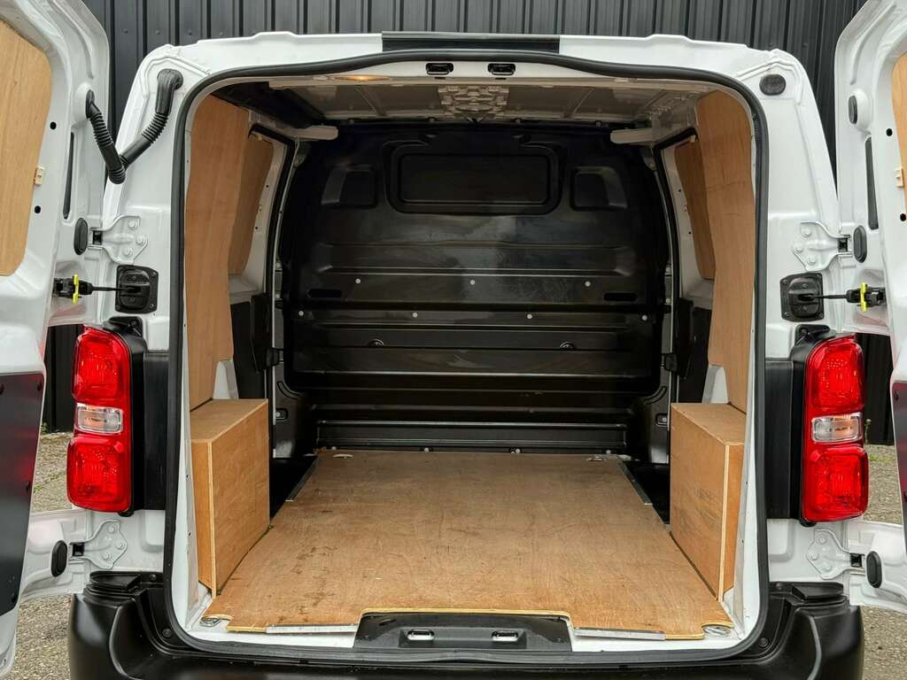 Vauxhall Vivaro 1.5 F2900 Prime Ss DP73EFO White #4
