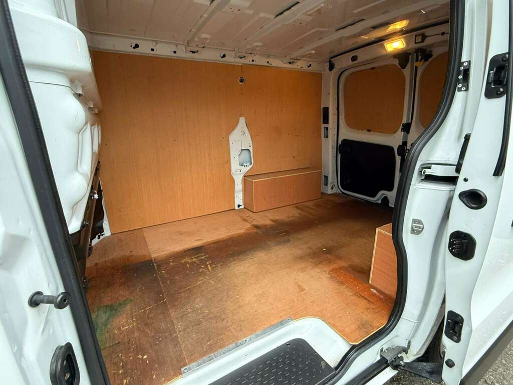Renault Trafic 2.0 Sl28 Business Blue Dci FP72YKM White #3