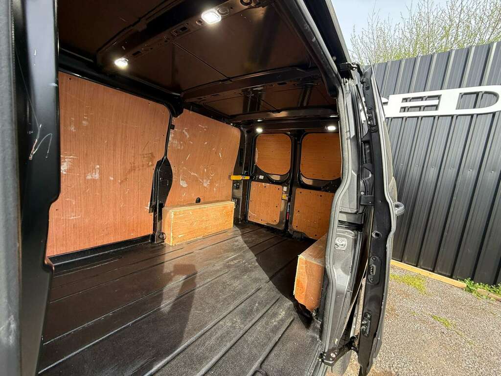 Ford Transit Custom 2.0 300 Limited Ecoblue BN22YKW Grey #3