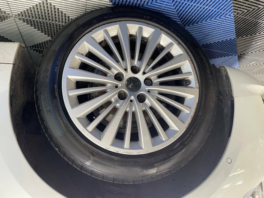 BMW 2 Series Gran Toure 218D Luxury White #2