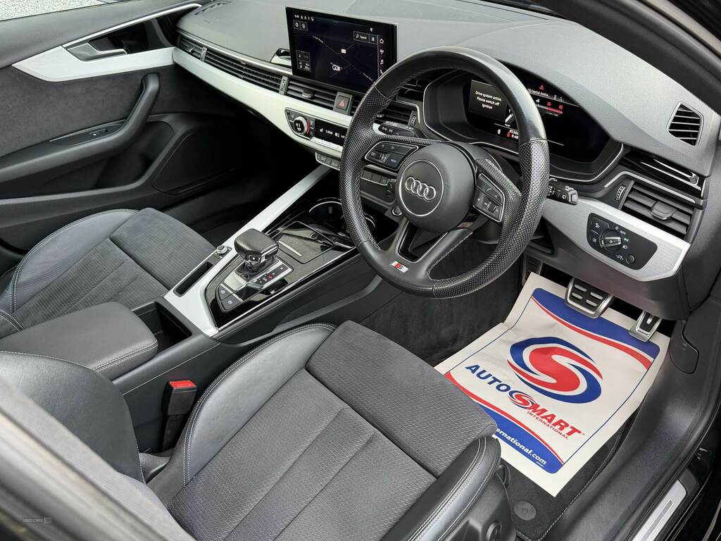 Audi A4 35 Tdi S Line S Tronic WN72XTB Black #3