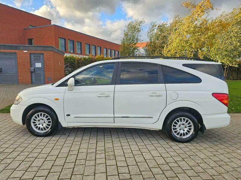 SsangYong Rodius 2.0 E-xdi Es T-tronic Euro 5 Grey #21