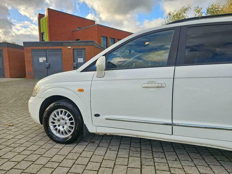 SsangYong Rodius 2.0 E-xdi Es T-tronic Euro 5 Grey #20