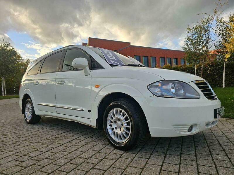 SsangYong Rodius 2.0 E-xdi Es T-tronic Euro 5 Grey #2