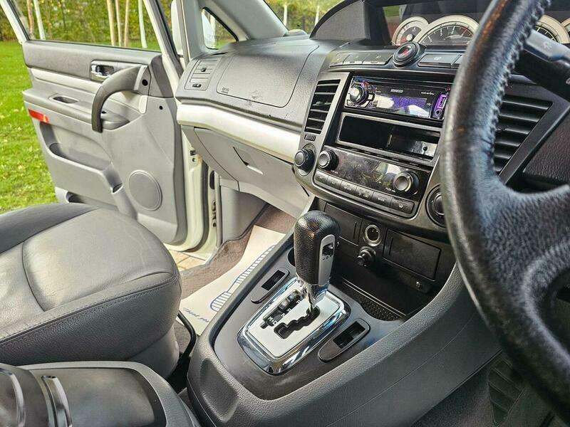 SsangYong Rodius 2.0 E-xdi Es T-tronic Euro 5 Grey #28