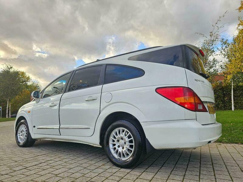 SsangYong Rodius 2.0 E-xdi Es T-tronic Euro 5 Grey #19