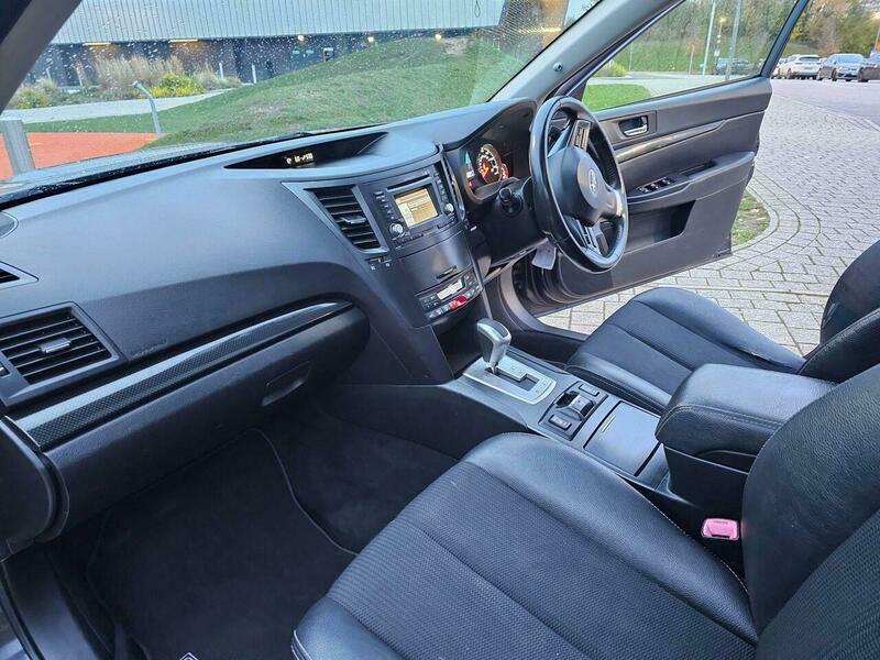 Subaru Outback 2.0D S Outback - 2013 13 Blue #25