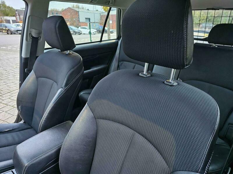 Subaru Outback 2.0D S Outback - 2013 13 Blue #32