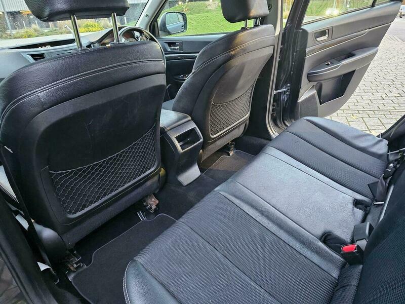 Subaru Outback 2.0D S Outback - 2013 13 Blue #26