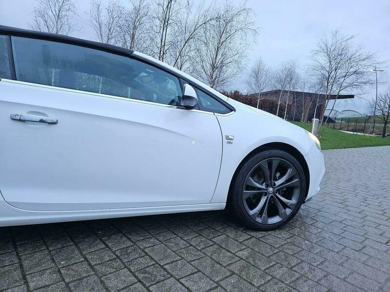 Vauxhall Cascada 2.0 Cdti Elite White #6