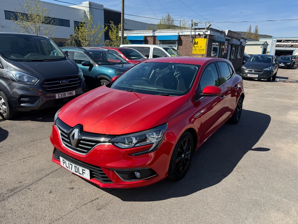 Renault Megane Dynamique Nav Dci PL17DLF Red #2