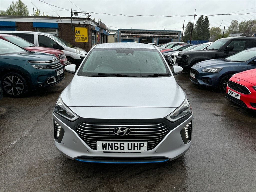 Hyundai Ioniq Premium Se Silver #2