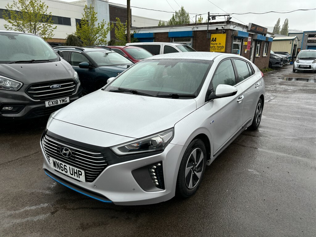 Hyundai Ioniq Premium Se Silver #3