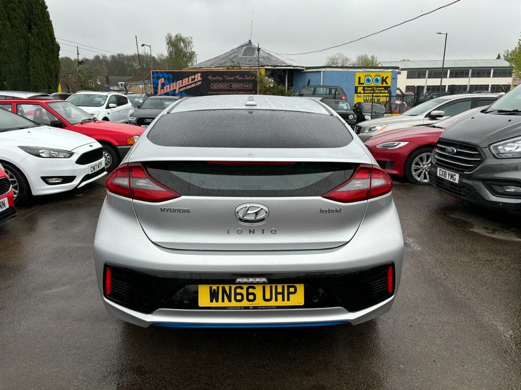 Hyundai Ioniq Premium Se Silver #5