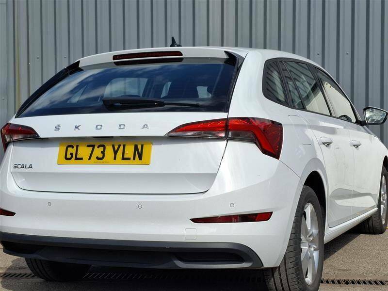 Skoda Scala 1.0 Tsi 110 Se Dsg - 2024 73 GL73YLN White #3
