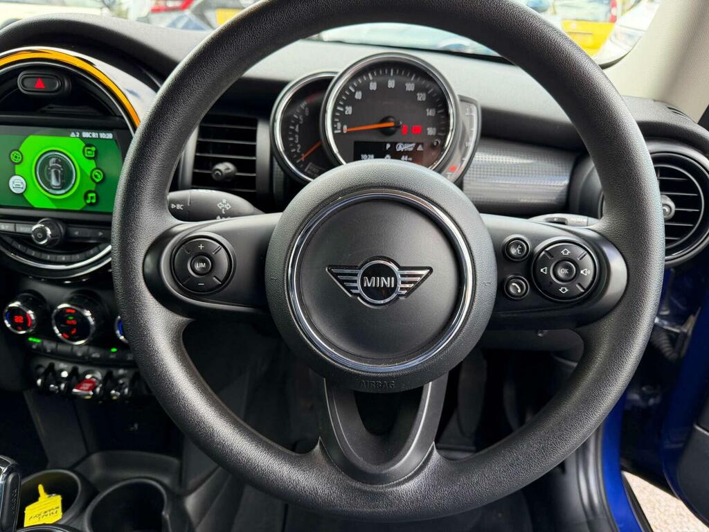Mini Hatch Hatchback 1.5 Cooper Classic Steptronic Euro 6 S HG68SYY Blue #4