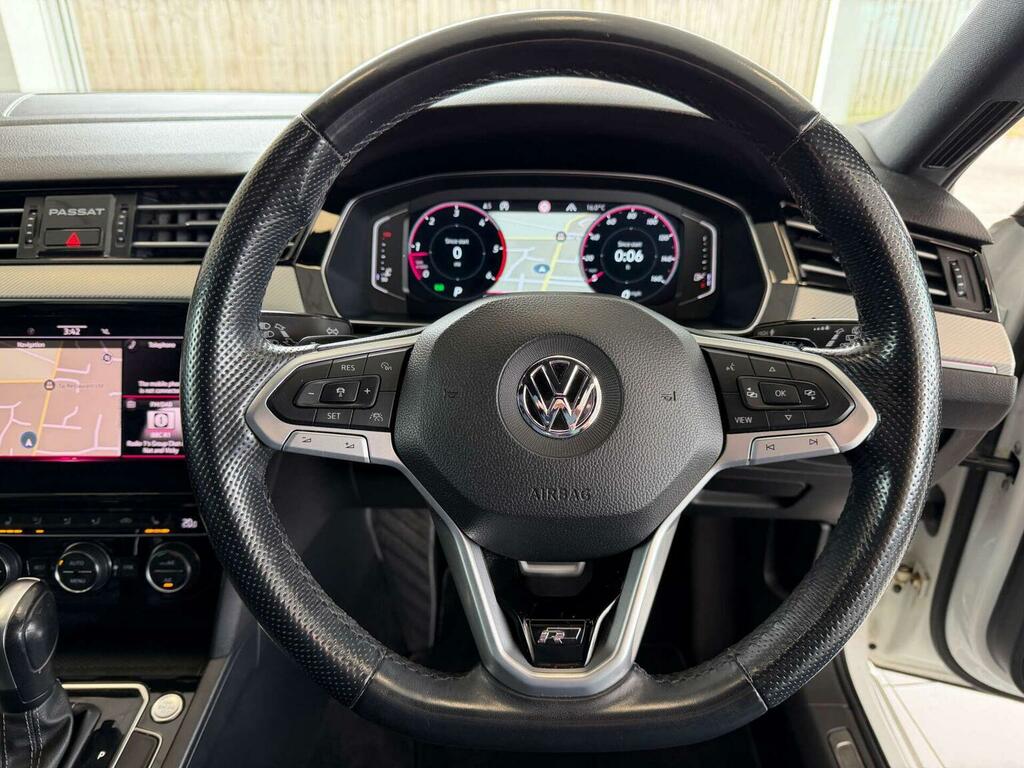 Volkswagen Passat Estate 2.0 Tdi Evo R-line Dsg Euro 6 Ss 20 GL20LLF White #4