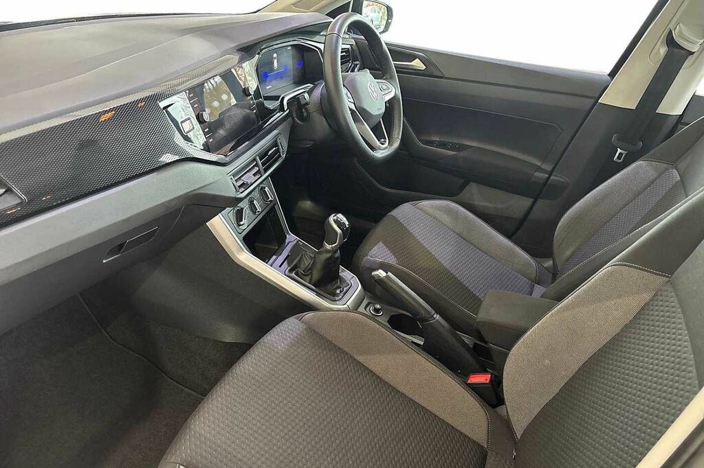 Volkswagen Polo 1.0 Tsi Life PF72AKG Black #2