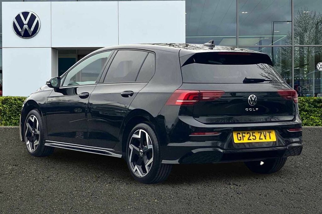 Volkswagen Golf 1.5 Tsi 150 R-line GF25ZVT Black #3