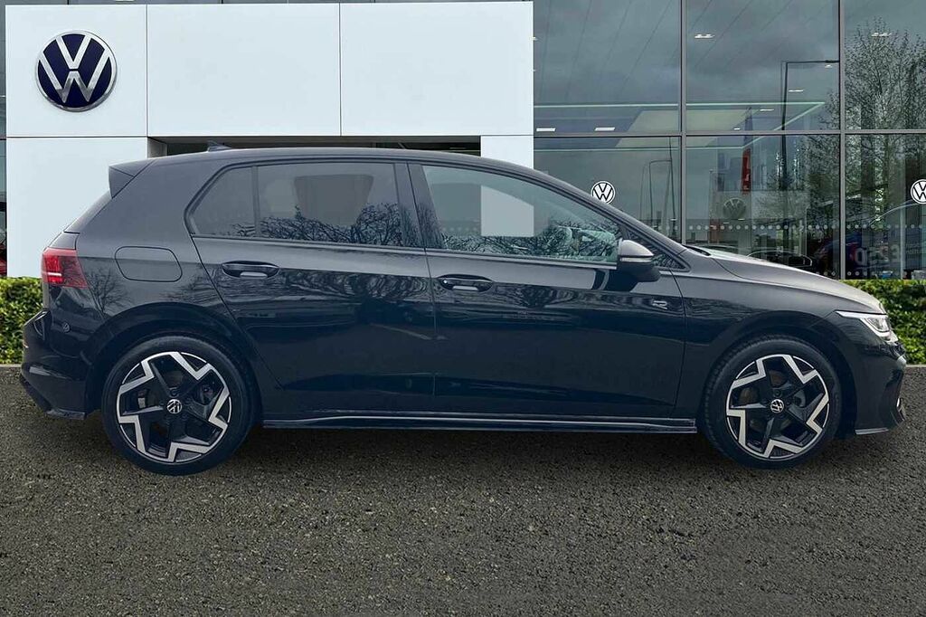 Volkswagen Golf 1.5 Tsi 150 R-line GF25ZVT Black #4
