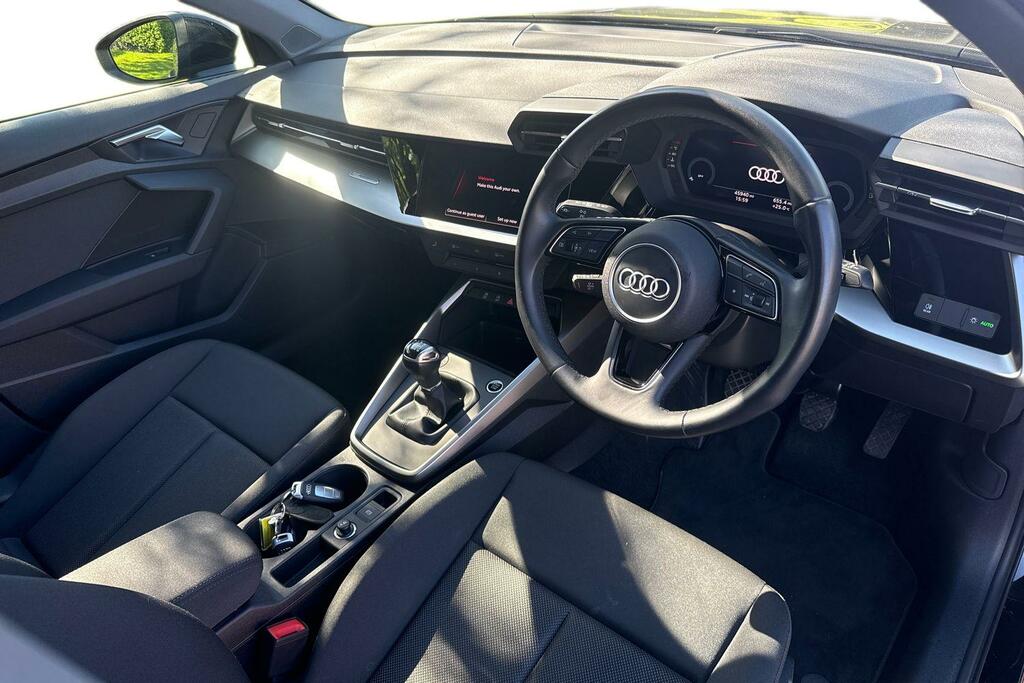 Audi A3 Sportback Tfsi Technik ML22YDR Black #6