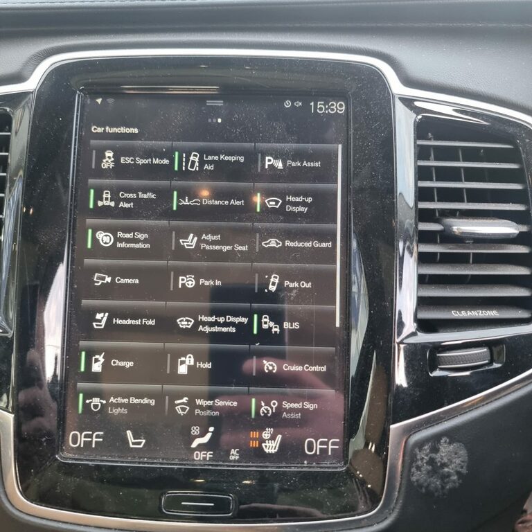 Volvo XC90 Momentum Hybrid Parallel Phev 2.0-407Bhp Ge   #3