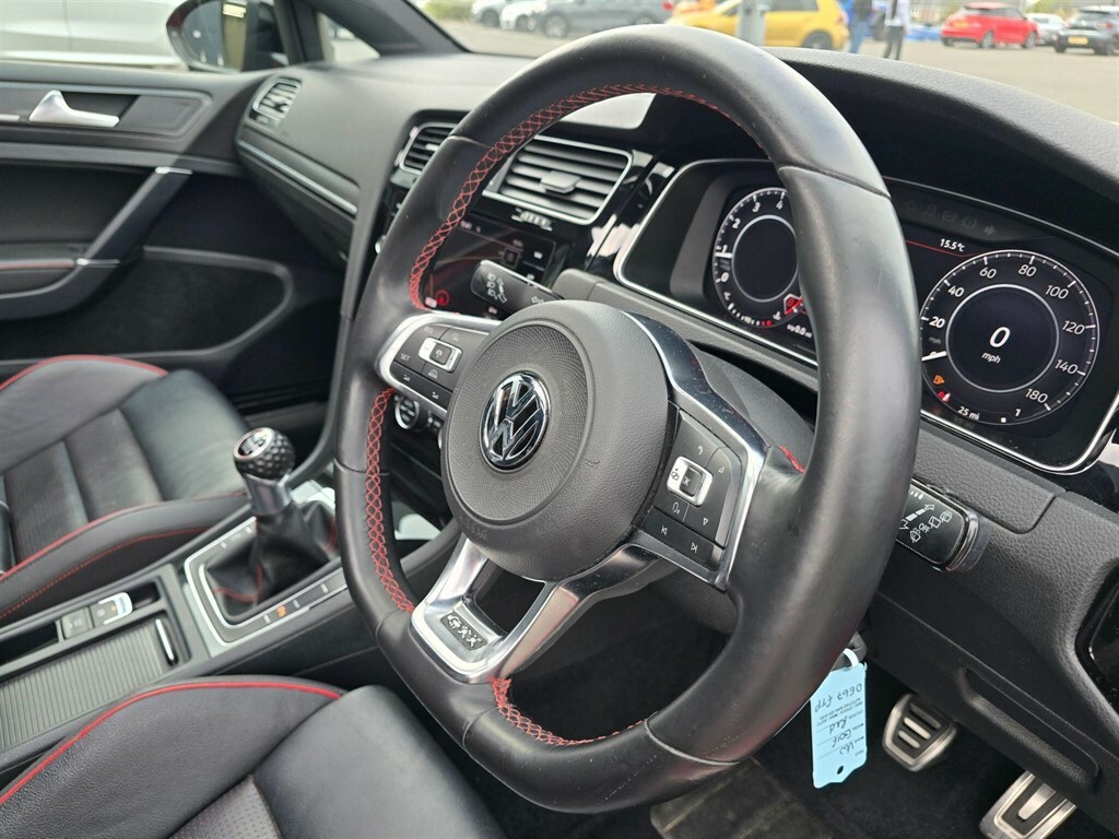 Volkswagen Golf 2.0 Tsi Gti Euro 6 Ss DE67FTP Red #4