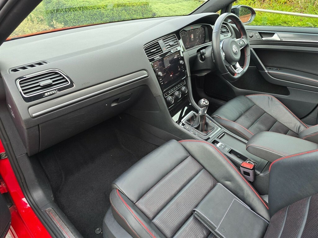 Volkswagen Golf 2.0 Tsi Gti Euro 6 Ss DE67FTP Red #6