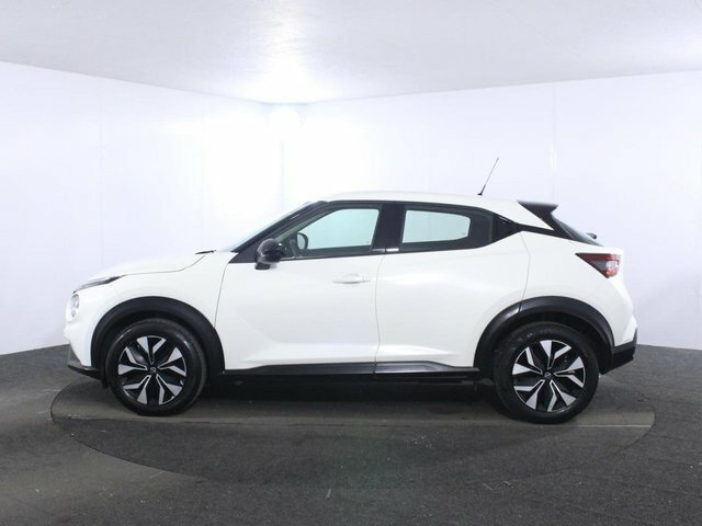 Nissan Juke 1.0 Dig-t Acenta Suv Euro 6 Ss FY23VHU White #4