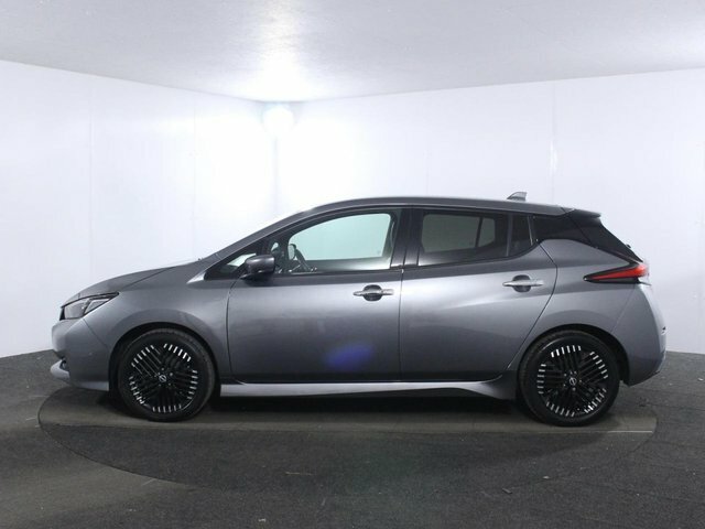 Nissan Leaf 39Kwh N-connecta Hatchback 150 ND72WVK Grey #4