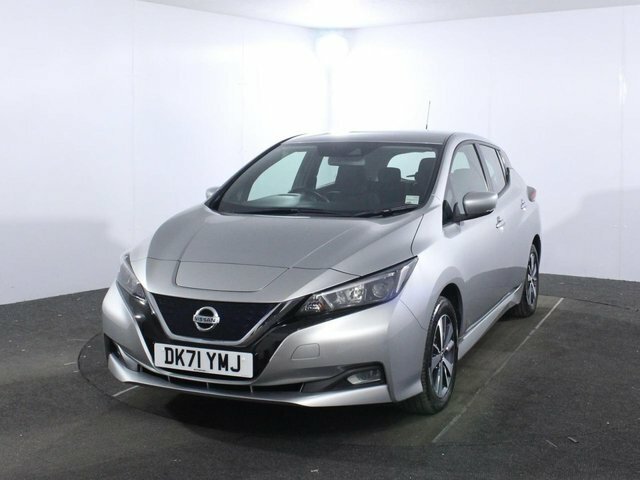 Nissan Leaf 40Kwh Acenta Hatchback 150 Ps DK71YMJ Silver #3