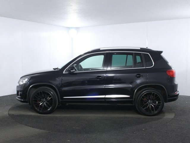 Volkswagen Tiguan 2.0 Tdi Bluemotion Tech R-line Suv Manu DF64GBO Black #4