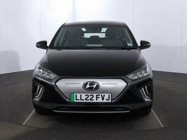 Hyundai Ioniq 38.3Kwh Premium Hatchback 136 P LL22FVJ Black #2