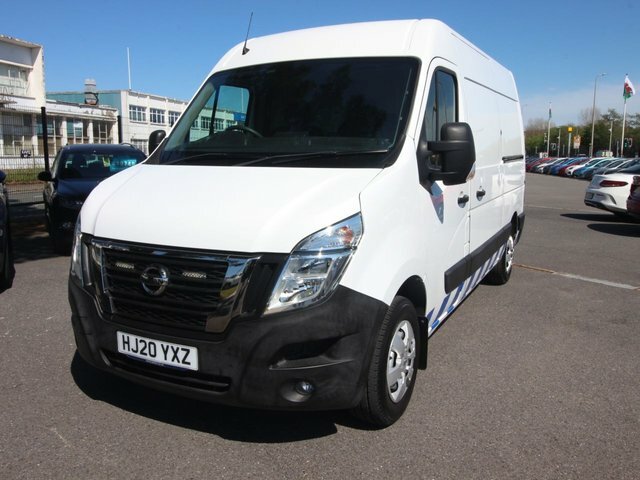 Nissan NV400 2.3 Dci 35 Tekna Panel Van Fwd L White #3