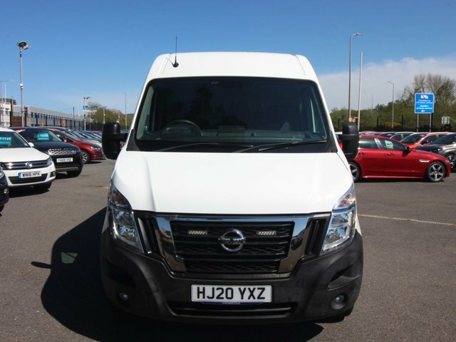 Nissan NV400 2.3 Dci 35 Tekna Panel Van Fwd L White #2