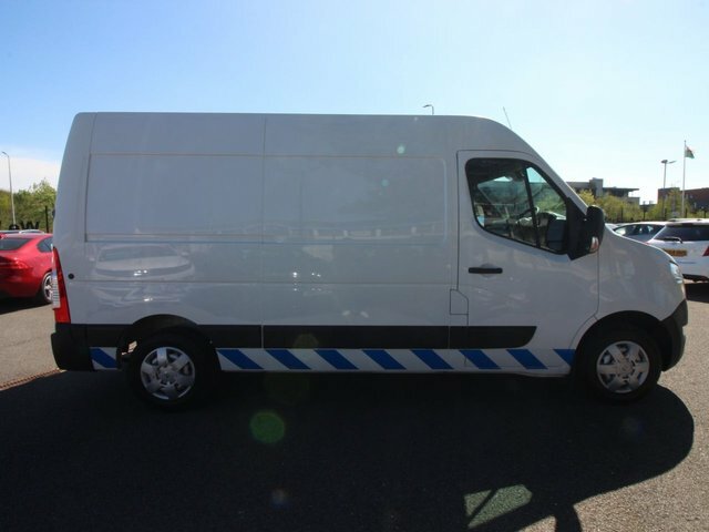 Nissan NV400 2.3 Dci 35 Tekna Panel Van Fwd L White #5