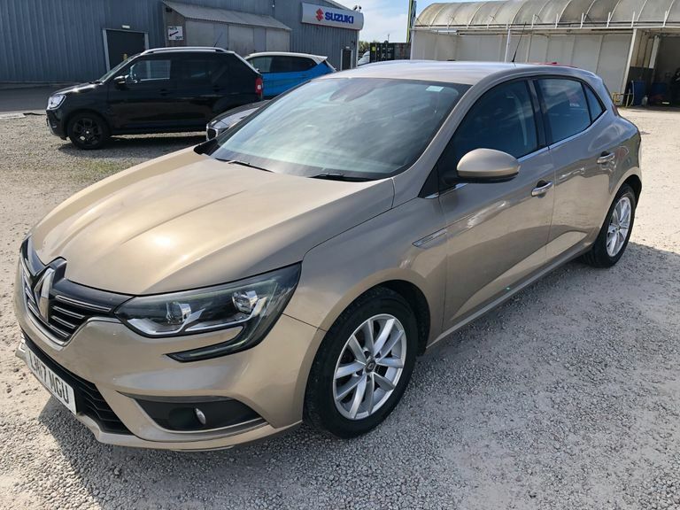 Renault Megane 1.5 Dci Dynamique Nav Beige #2