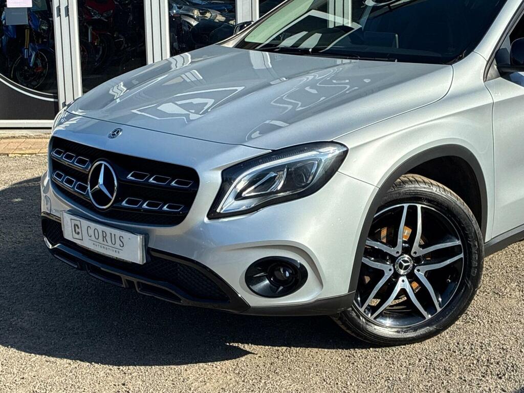 Mercedes-Benz GLA Class Suv 1.6 Gla180 Urban Edition Euro 6 Ss 201 DF68YPC Silver #2