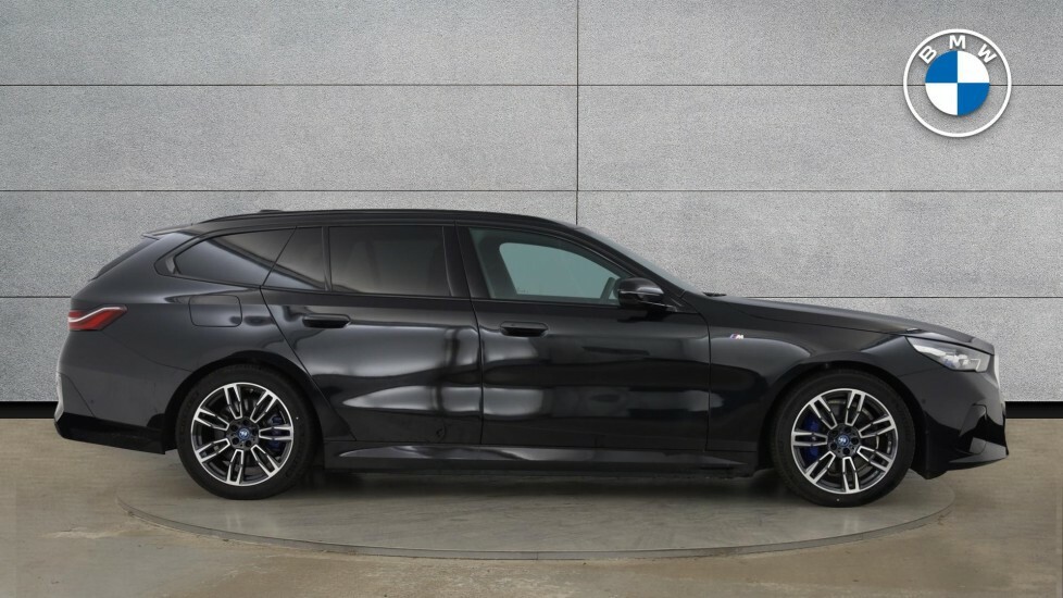 BMW 5 Series 530E M Sport Touring Black #3