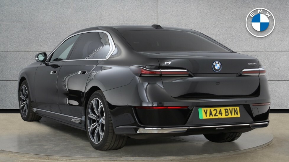 BMW i7 I7 Edrive50 Excellence YA24BVN Black #2