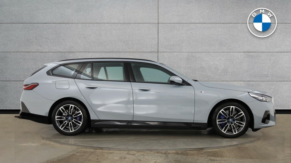 BMW i5 I5 Edrive40 M Sport Touring YK74TKP Grey #3
