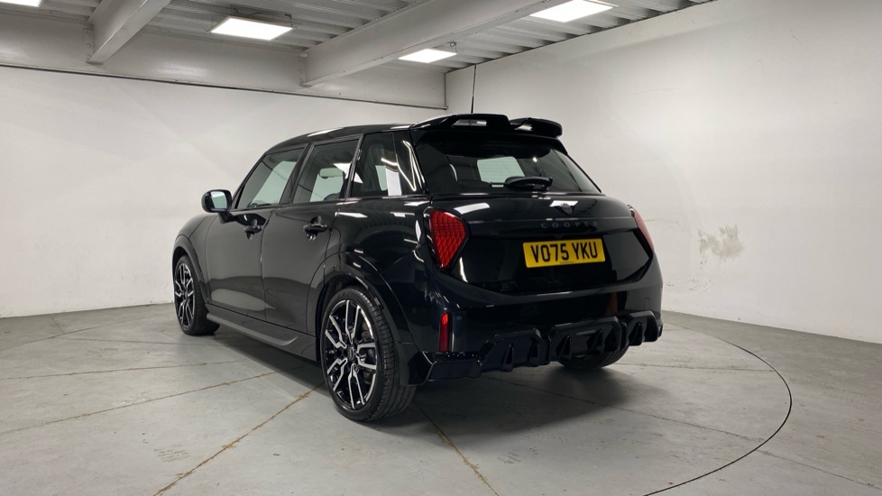 Mini Hatch Cooper C VO75YKU Black #2