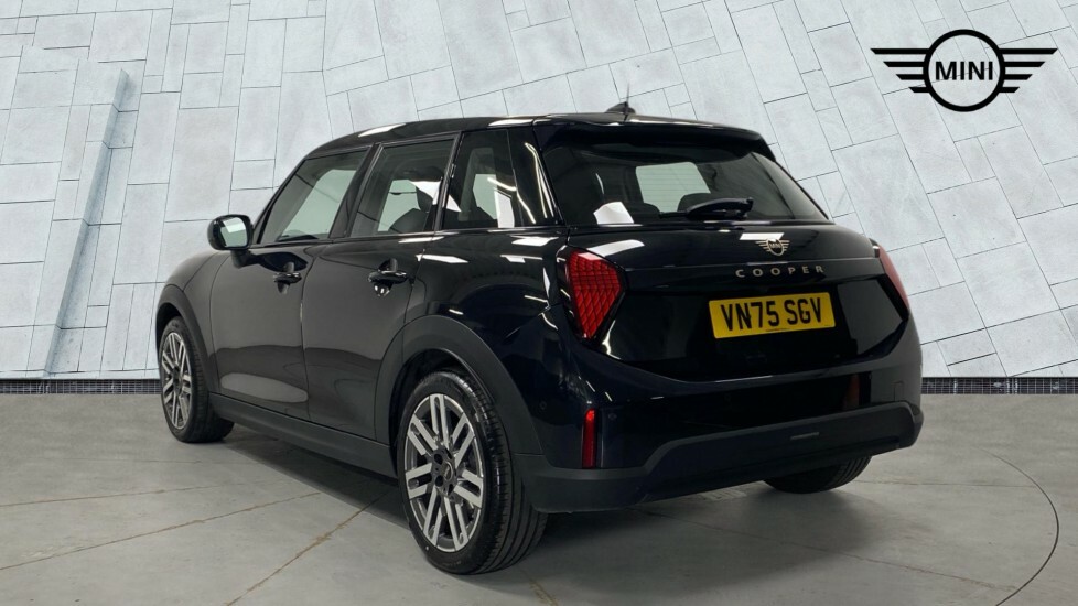 Mini Hatch Cooper C VN75SGV Black #2